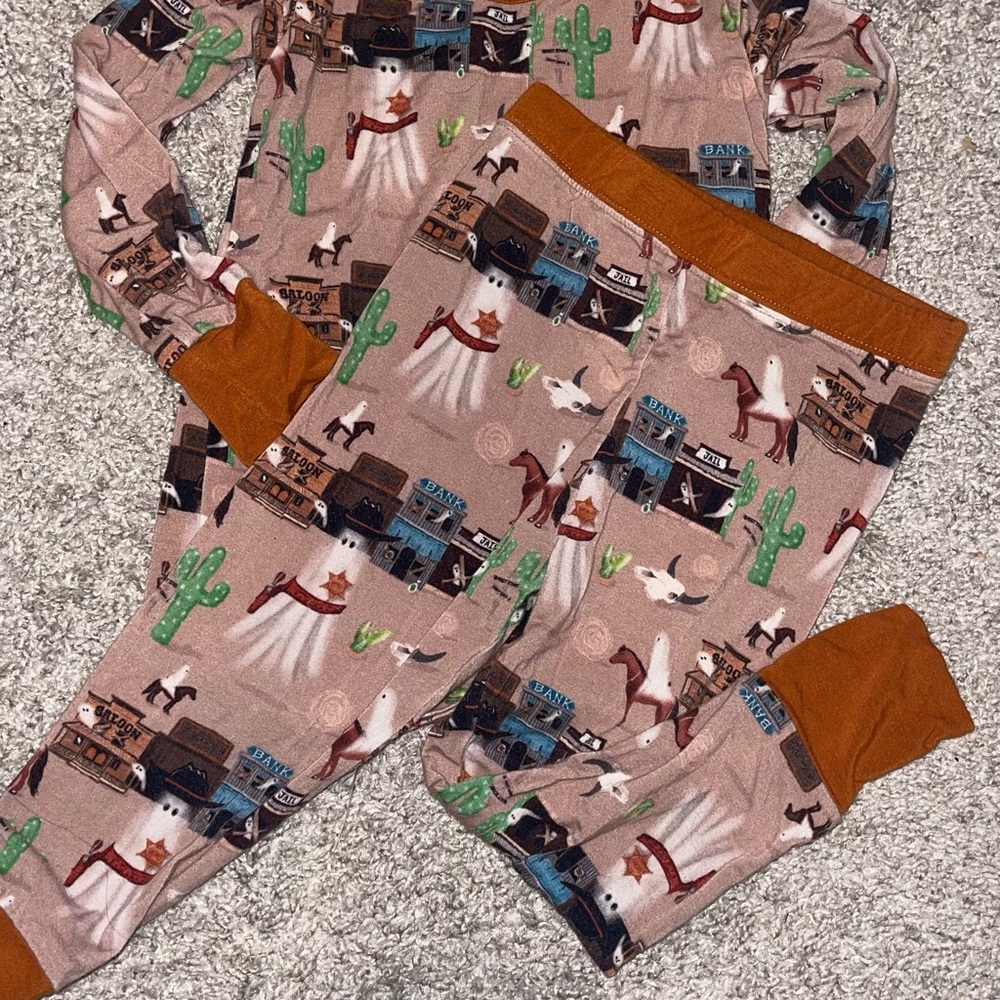 Bamboo Wild West Ghost size 2T. Brand: Bambean Baby 2 piece pjs.